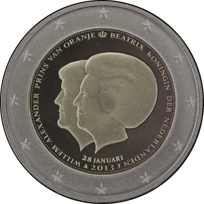 NAPOVED PREDAJE KRONE S STRANI KRALJICE BEATRIX